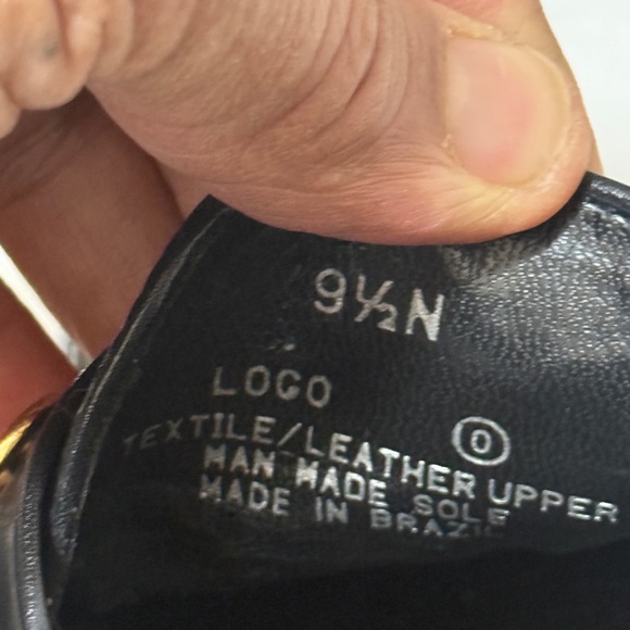 Leather mules, Etienne Aigner, signature logo pattern 
 is an American fashion - Picture 16 of 16